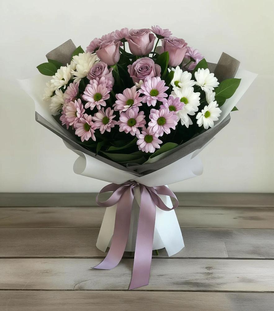 Букет цветов из: Хризантемы и Розы в Питерке