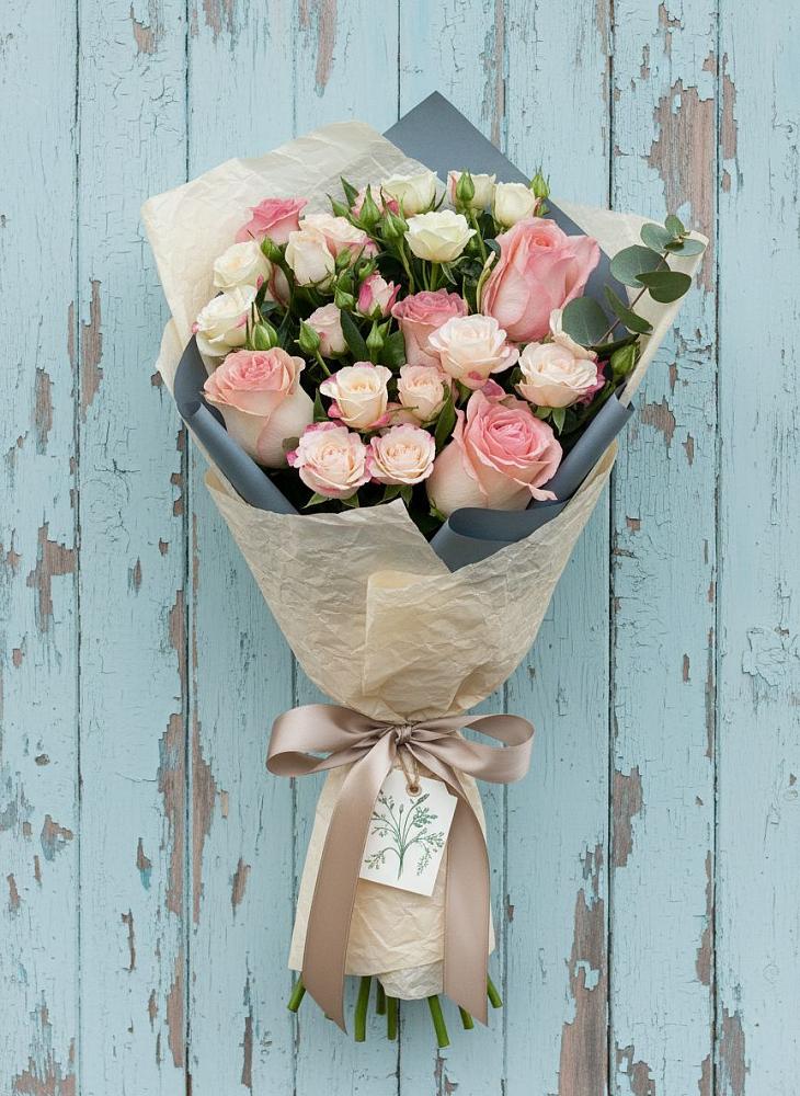 Букет цветов из: Розы в Питерке