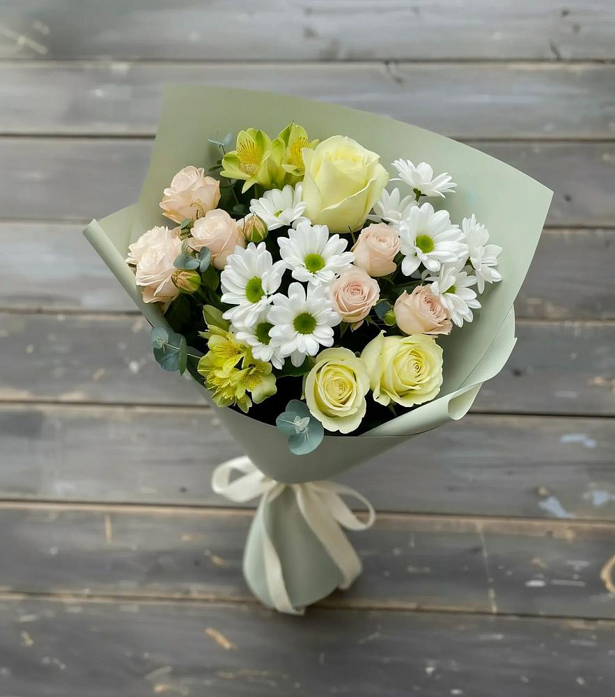 Букет цветов из: Альстромерии, Розы и Хризантемы в Питерке