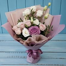 Букет цветов из:  Розы и Лизиантусы в Питерке