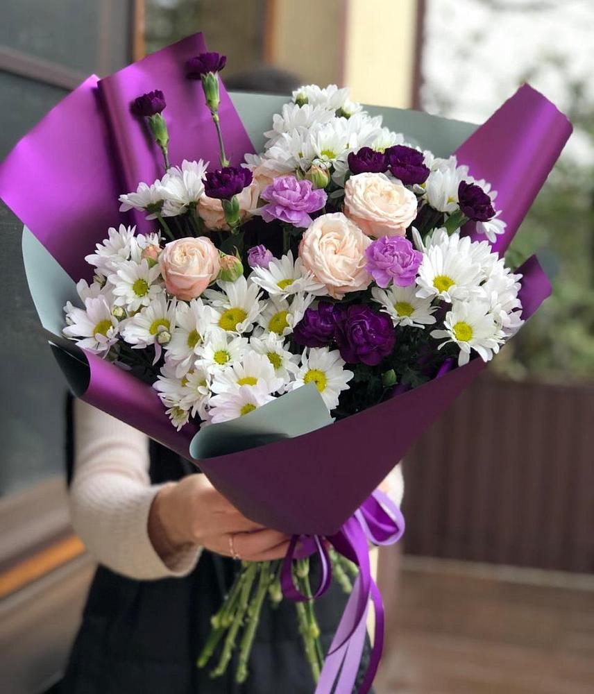 Букет цветов из: Хризантемы, Гвоздики и Розы в Питерке