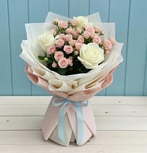 Букет цветов из:  Розы в Питерке