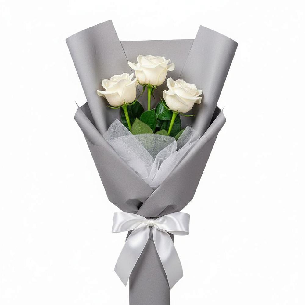 Букет 3 белые розы в Питерке