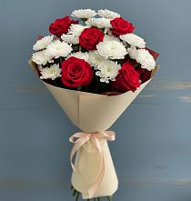 Букет цветов из:  Розы и Хризантемы в Питерке