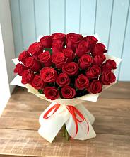 Букет 29 Красных роз в Питерке