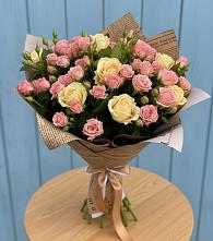 Букет цветов из:  Розы в Питерке