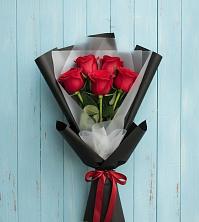 Букет цветов из:  Розы в Питерке