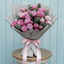 Букет цветов из:  Розы в Питерке